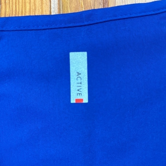 Greys Anatomy by Barco Active Blue Polyester/Rayon Stretch Band Scrub Top 4XL - Picture 6 of 7